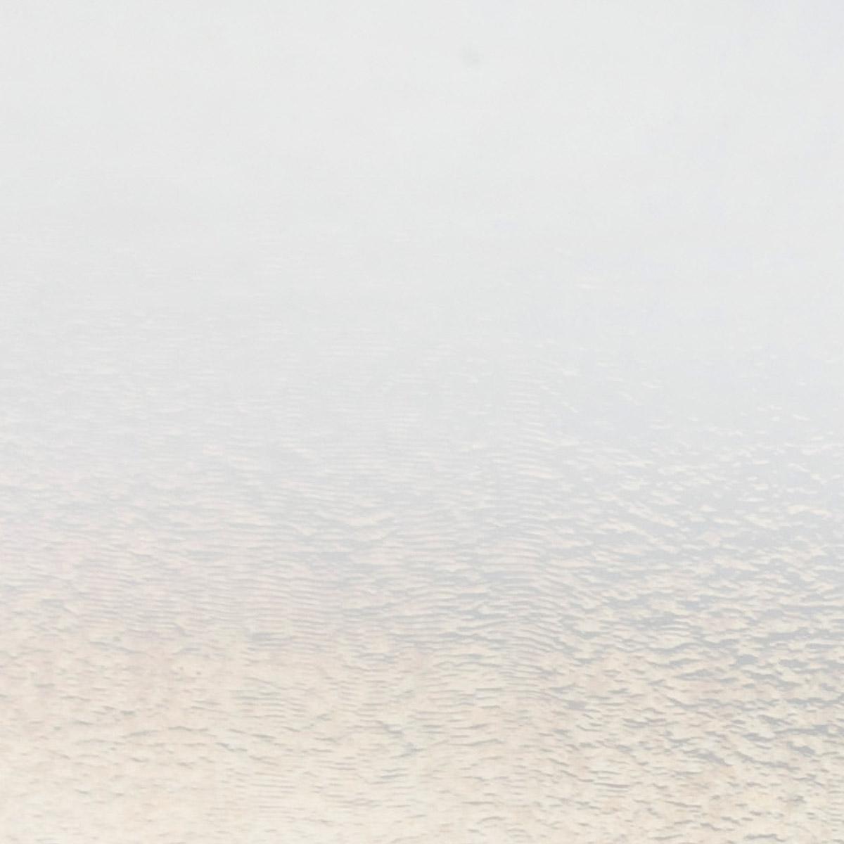 Reactive Ice Transparent, Thin-rolled, Iridescent, rainbow, 2 mm, Color Sample, 2x2 in.